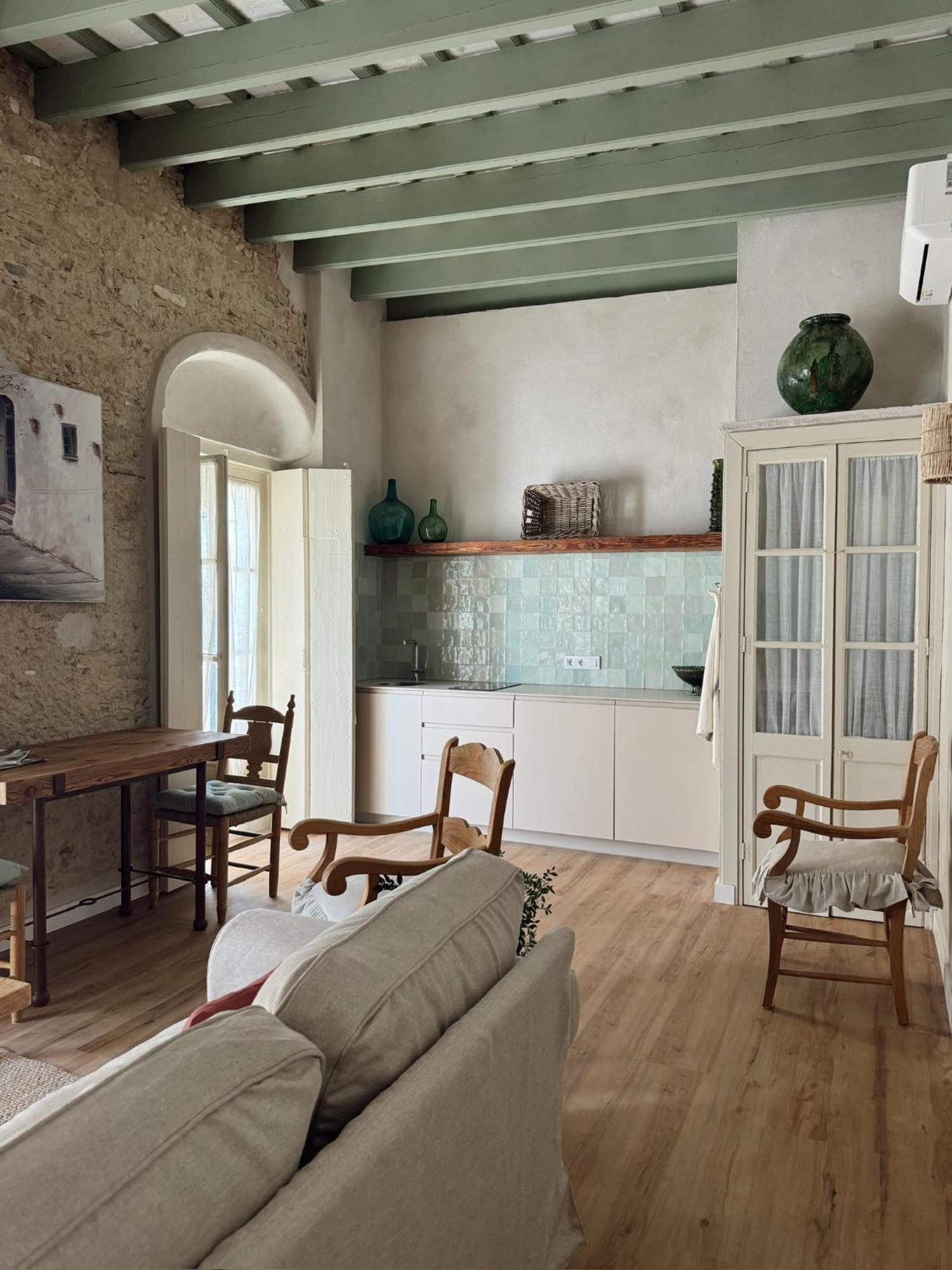 Tres Balcones Apartment *